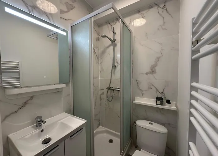 New 114 Manon - Cosy Center Apartman *